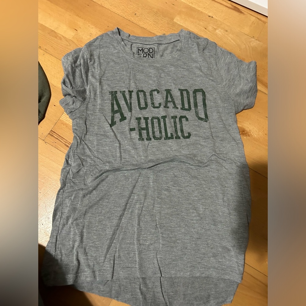 Avocado-Holic tshirt